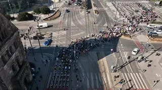 Uczestnicy marszu przeszli m.in. ulicą Święty Marcin w centrum Poznania