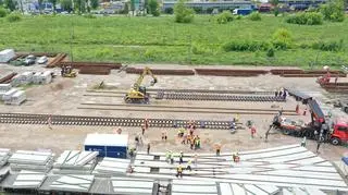 Elementy placu Zawiszy powstały w krakowskiej fabryce