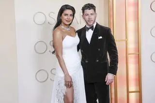 Priyanka Chopra Jonas - Nick Jonas