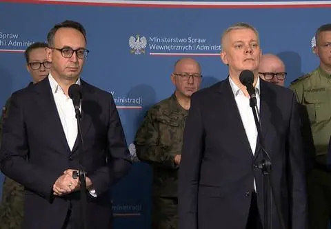 Siemoniak o "wykorzystaniu migrantów jako broni". "To wymaga działań"