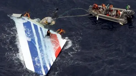 Szczątki samolotu Air France na Oceanie Atlantyckim