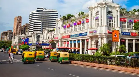 shutterstock_2427715069