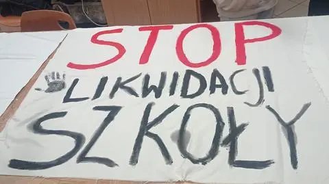 Mieli ze sobą takie transparenty 