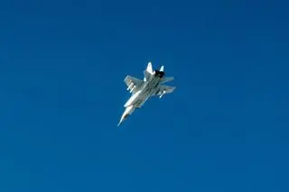 Rosyjski MiG-31 - zdjęcie udostępnione przez szwedzkie wojsko, które przechwyciło myśliwce