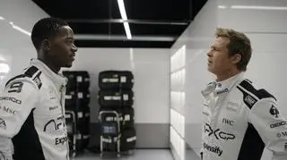 Damson Idris i Brad Pitt w "F1: Film" (reż. Joseph Kosinski)