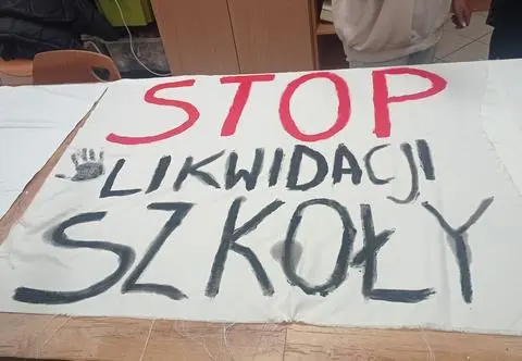 Marszałek chce zlikwidować dwie szkoły. Kształci się w nich 469 osób