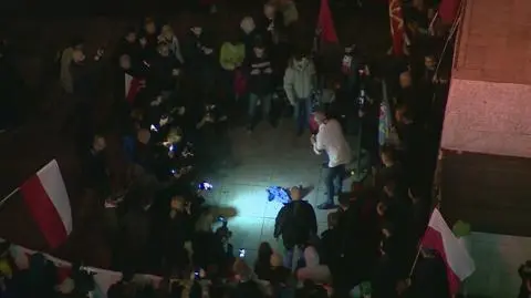 We Wrocławiu narodowcy spalili flagę Unii Europejskiej