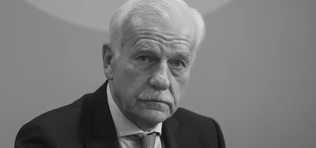 Zmarł Andrzej Olechowski