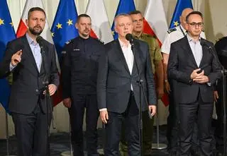 Szef MON o sytuacji na granicy. "To pokazuje skalę wyzwań i skalę działania"