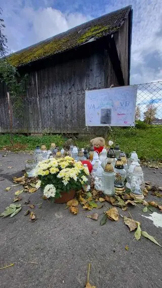 Zmarłego chłopca pożegnali też koledzy i koleżanki z klasy 