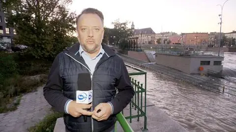 Przez Wrocław przechodzi fala powodziowa. "Sytuacja jest stabilna"