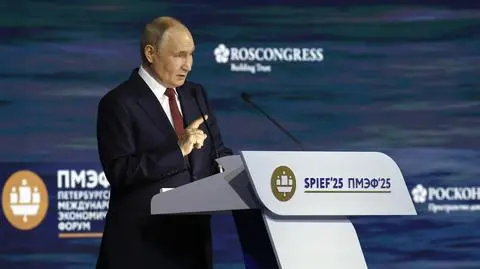 Władimir Putin podczas Forum Ekonomicznego w Petersburgu