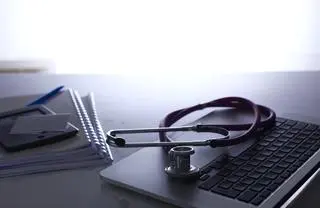 Mężczyźni w Polsce rzadziej chodzą do lekarza