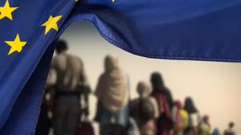 Pakt migracyjny: dobry temat w kampanii wyborczej. Bo dzieli 