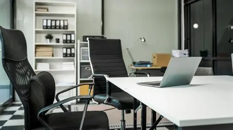 Praca, biuro, work-life balance