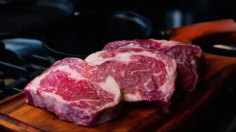 shutterstock_2396796981