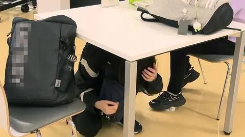 Japończycy ćwiczą zasady bezpieczeństwa przed tsunami