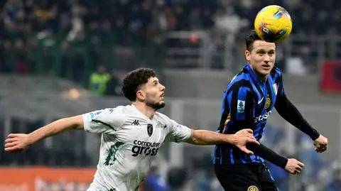 Inter kontynuuje świetną passę. Zieliński bez błysku