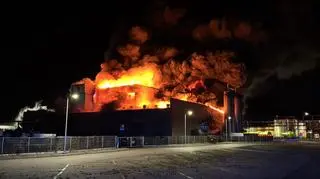 Pożar zakładu obróbki opon w Szczecinie