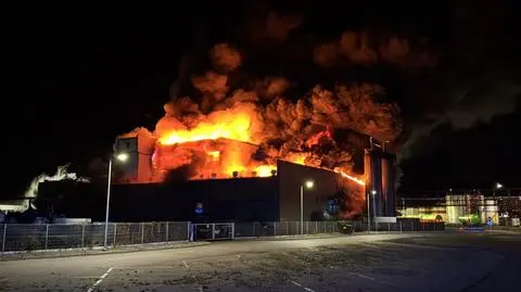 Pożar zakładu w Szczecinie 