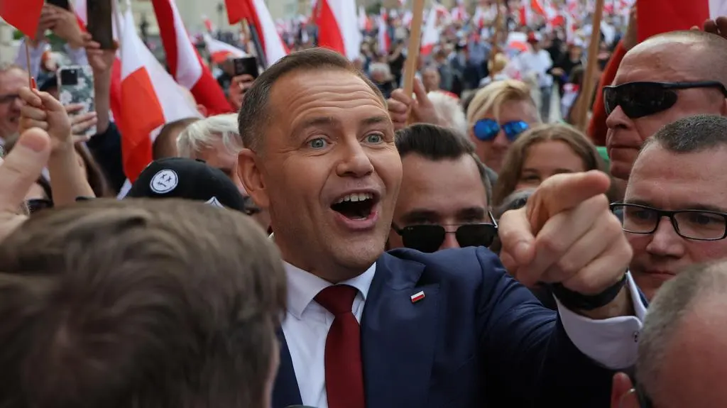 Ostro o Nawrockim. "Umowę podpisał jak łajdak, teraz mówi, że jest aniołem" 