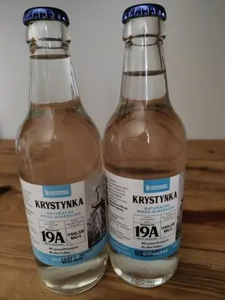 KRYSTYNKA naturalna woda mineralna gazowana