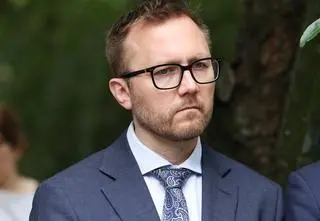 "Jak jakieś gry partyjne mogą prowadzić do takich żenujących spektakli"