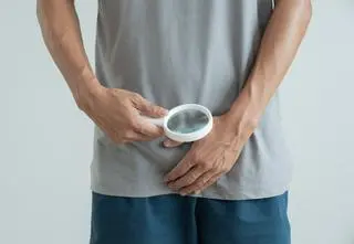 Nie było bólu i obrzęku. O chorobie dowiedział się dzięki bieliźnie 