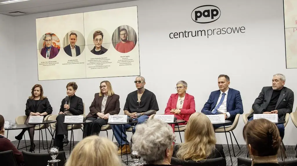 "Sieci na dzieci: stop cyberprzemocy"