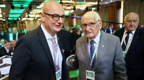 Józef Zych z Michałem Kamińskim podczas kongresu Polskiego Stronnictwa Ludowego. 15 listopada 2025 rok