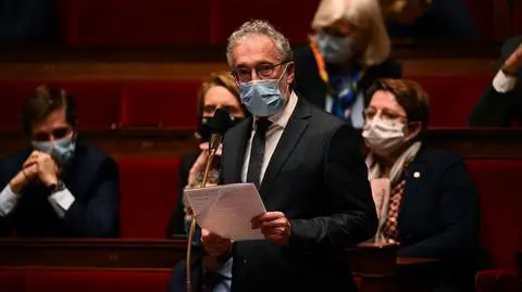 Popiera paszport szczepionkowy, jego garaż i auto spłonęły. "Demokracja jest zagrożona"