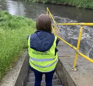 Inspektorzy pobrali próbki wody 
