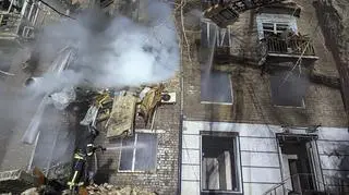 Zniszczenia w Kijowie po nocnym ataku (09.01.2026)