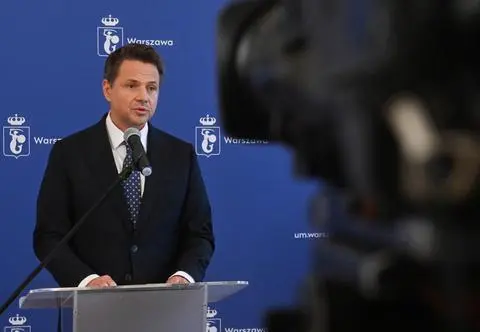 Ordynator miał ostrzegać. Trzaskowski: prywatna wiadomość nie jest kanałem zgłaszania