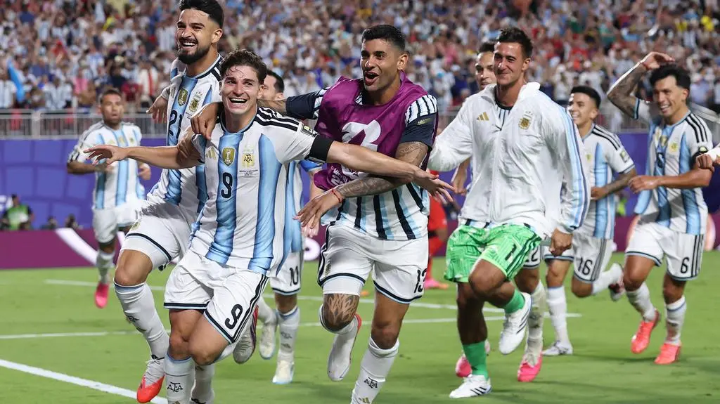 Popis Argentyny w dogrywce. Gol cudo i zabójczy cios na koniec