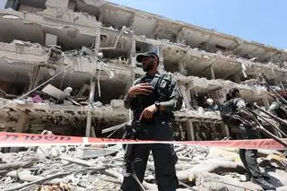 Iran przeprowadził atak odwetowy. Zniszczenia w Tel Awiwie