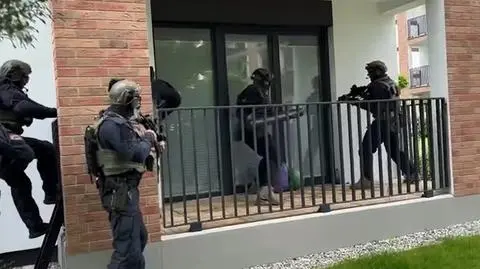 Policjanci zatrzymali parę oszustów