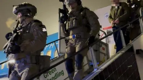 Poszukiwanego 65-latka przejęli na lotnisku strażnicy graniczni