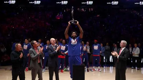 Embiid odebrał nagrodę MVP. Jego zespół przegrał z Celtics