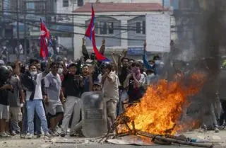 Nepal. Protest przeciwko zakazowi mediów społecznościowych