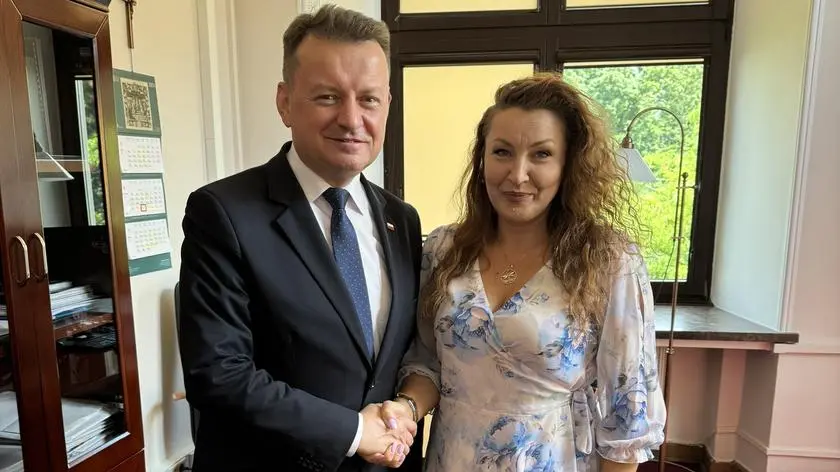 Co dalej z Moniką Pawłowską? Dołączyła do klubu PiS - TVN24