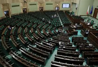 Rośnie przewaga jednej partii. Nowy sondaż