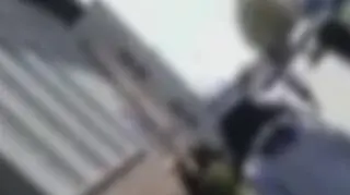 Biły bez litości