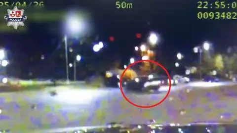 Kierowca driftował przed policyjnym radiowozem