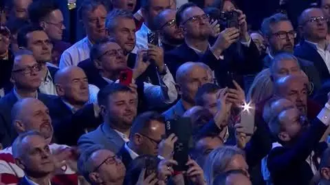 TRZASKOWSKI CAŁOŚĆ