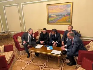 Starmer, Zełenski, Macron, Tusk i Merz rozmawiali z Trumpem
