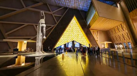 Giza Egipt shutterstock_2454377775