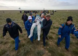 Don Pettit po udanym lądowaniu kapsuły Sojuz MS-26