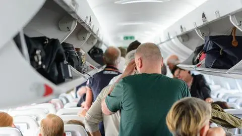 Pasażerowie w samolocie