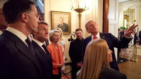 Donald Trump, Wołodymyr Zełenski i przedstawiciele koalicji chętnych w Waszyngtonie